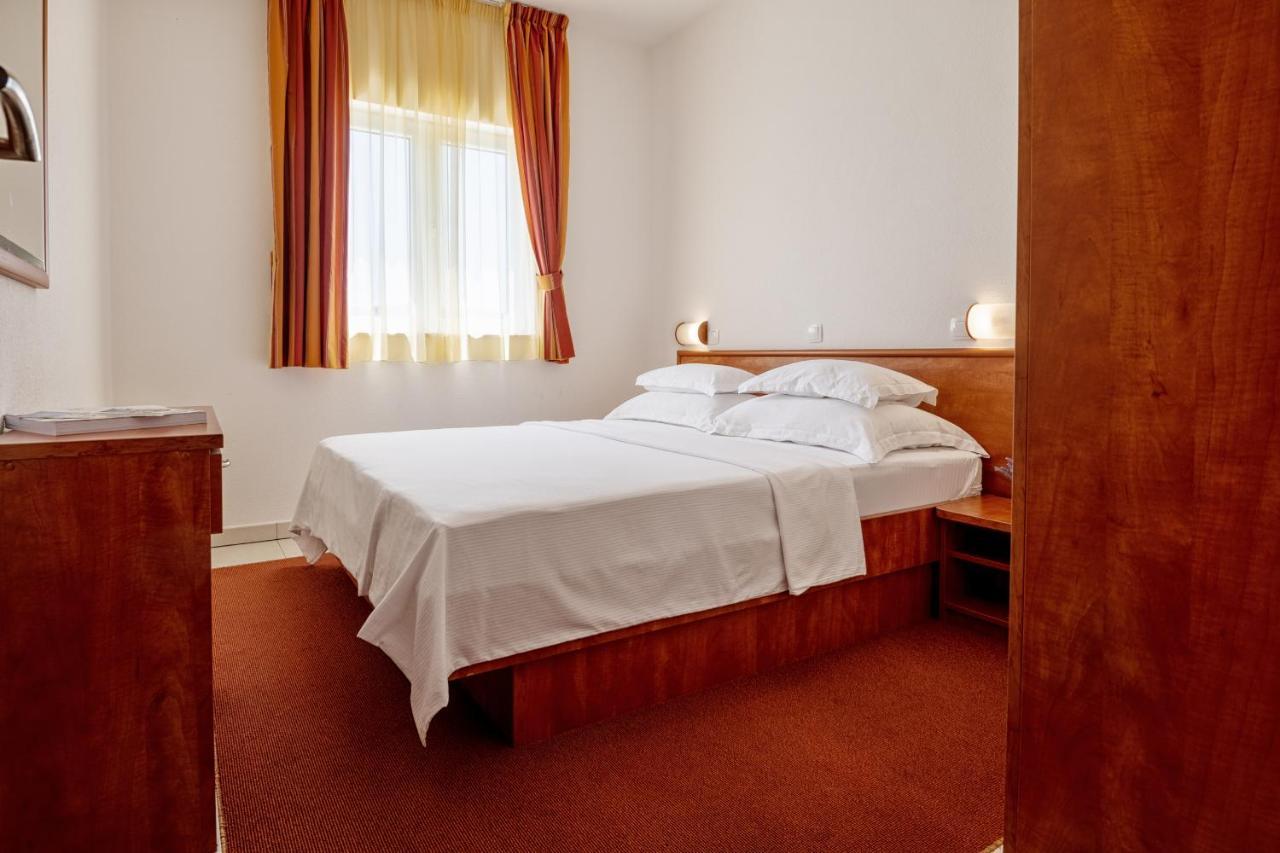 Hotel Posejdon Neum Buitenkant foto